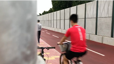 文字可以拖動與旋轉！